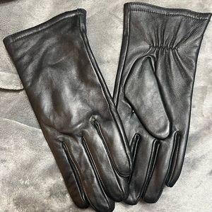 Black polyurethane leather gloves, new, never worn